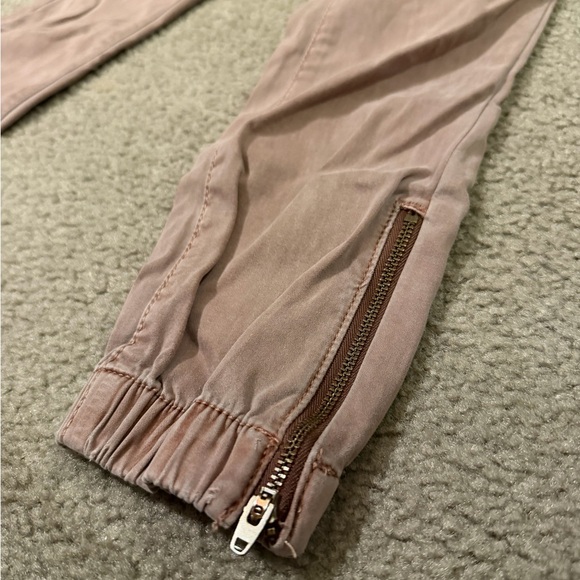 American Eagle Jegging Jogger - Size 00 Short - Picture 5 of 6